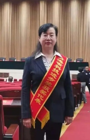 王秀丽：将创新与真知融入课堂