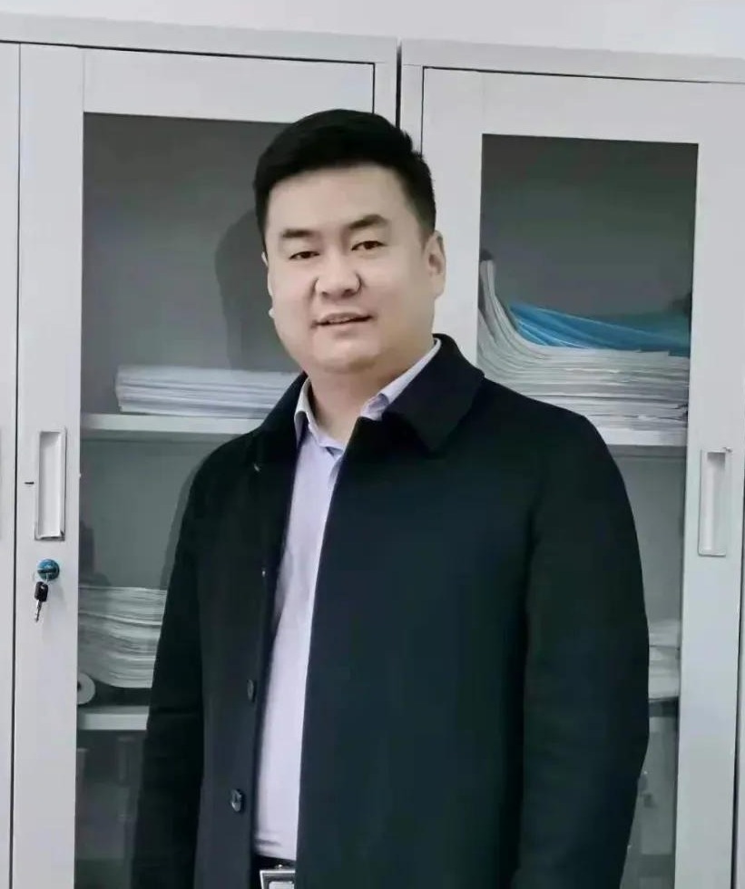 杨亚雄 ：铸魂育人，让思政课教学绽放活力